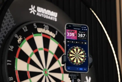 The Autodarts Lens scoring view running on a phone